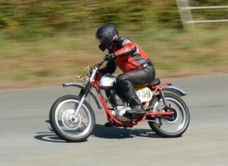 Systemy kontroli trakcji i ABS – co nowego w najnowszych premierach?